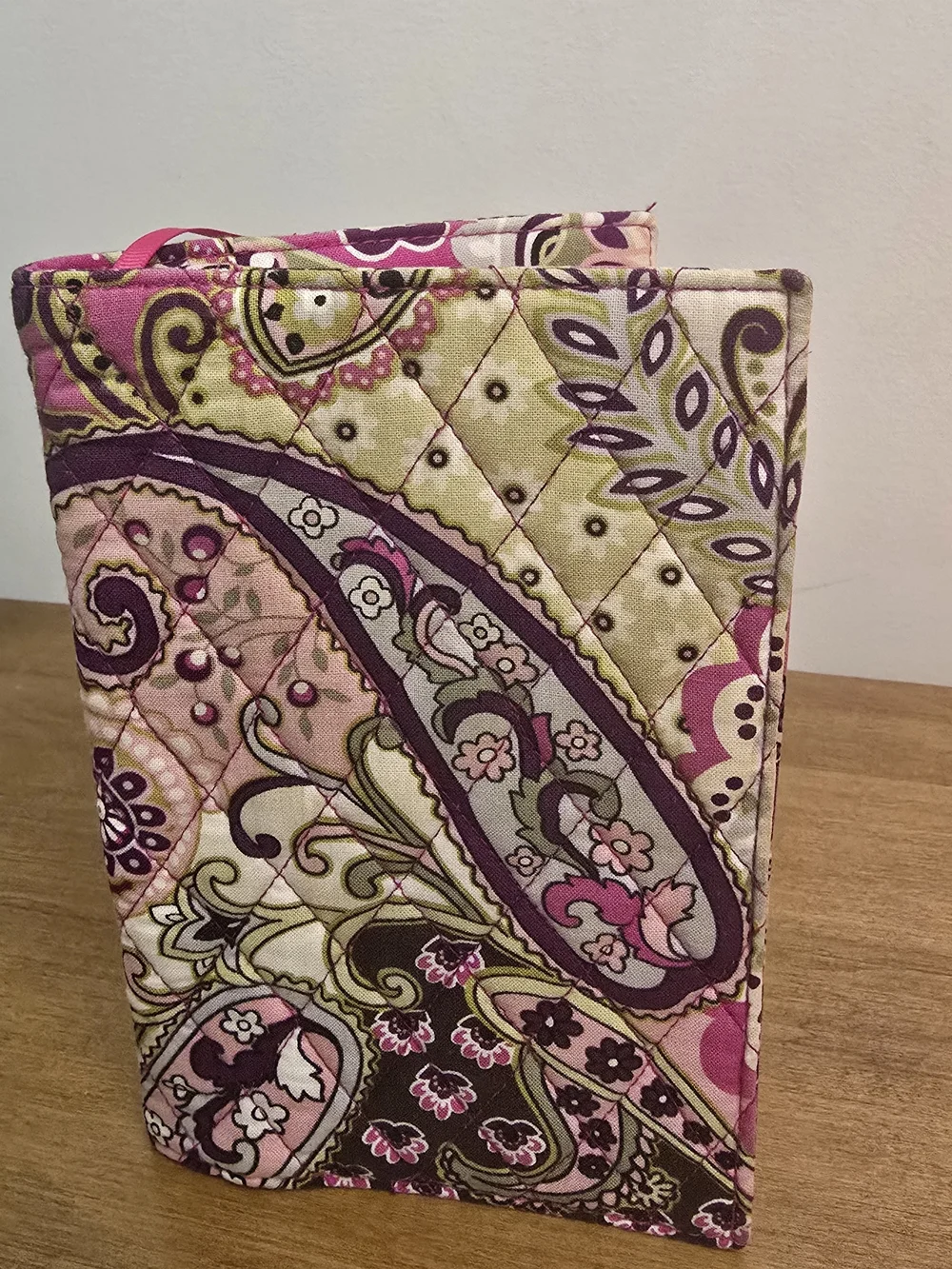 Vera Bradley Very BERRY  Paisley Quilted E-reader,kindle, NOOK, Cover